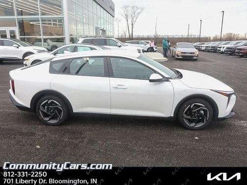 2025 Kia K4 EX
