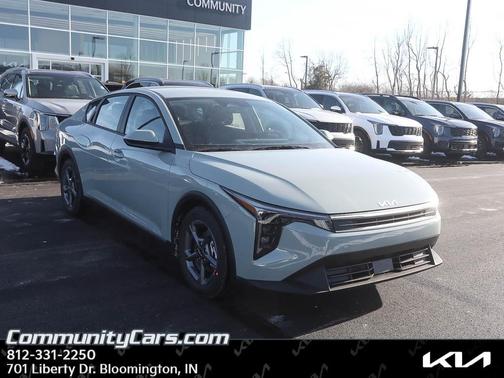 2025 Kia K4 LXS
