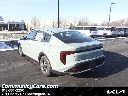 2025 Kia K4 LXS