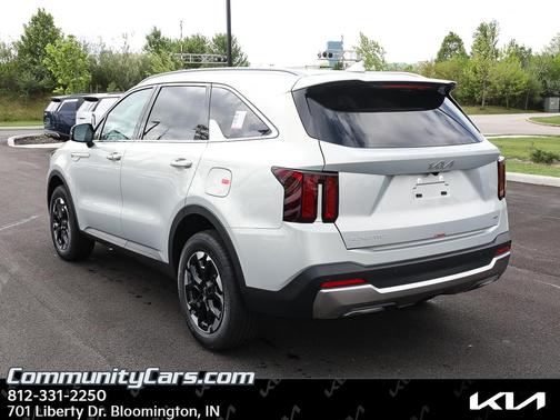 Ivory Silver 2026 Kia Sorento S