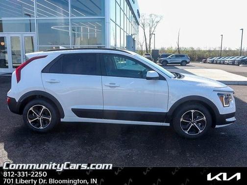2025 Kia Niro LX