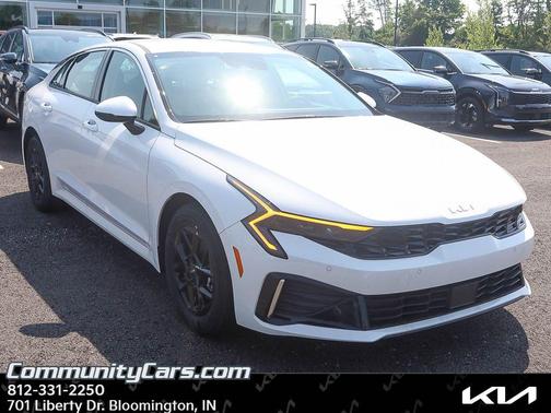 2025 Kia K5 LXS
