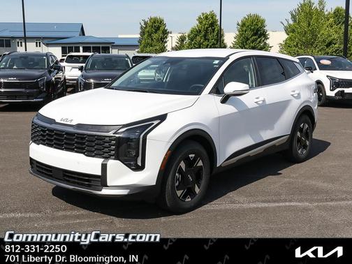 Glacial White Pearl 2026 Kia Sportage LX