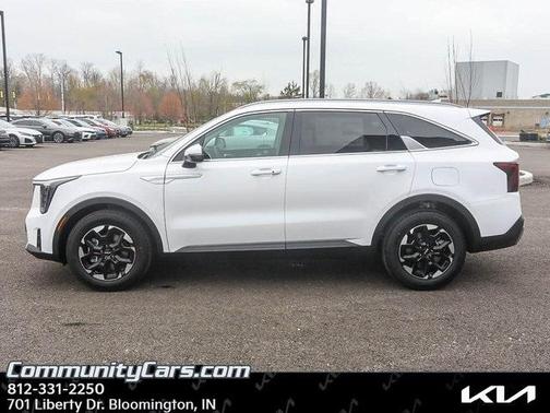 2025 Kia Sorento S