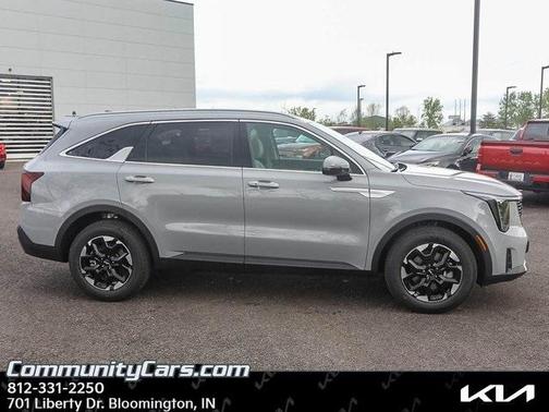 2025 Kia Sorento S