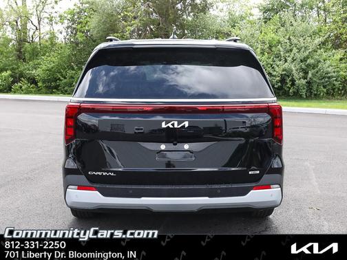 Aurora Black Pearl 2026 Kia Carnival Hybrid EX