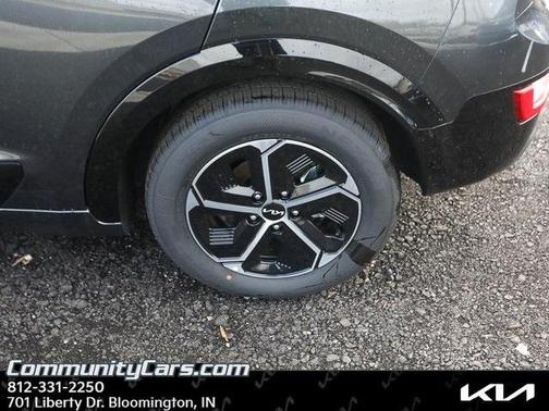 2025 Kia Niro SX