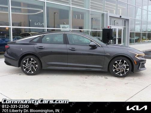 2025 Kia K5 EX