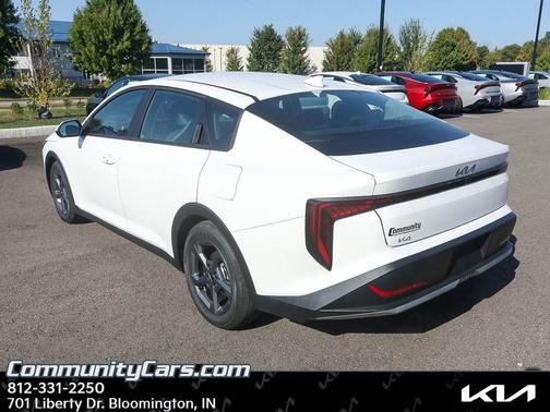 2025 Kia K4 LXS