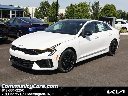 Snow White Pearl 2026 Kia K5 GT-Line