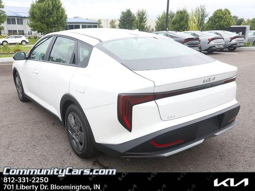 2025 Kia K4 LX