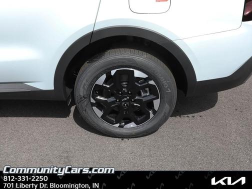 Ivory Silver 2026 Kia Sorento S