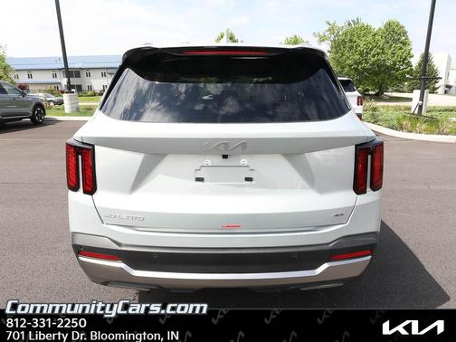 Ivory Silver 2026 Kia Sorento S