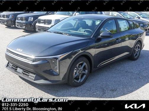 2025 Kia K4 LXS