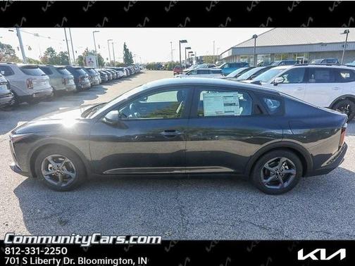 2025 Kia K4 LXS