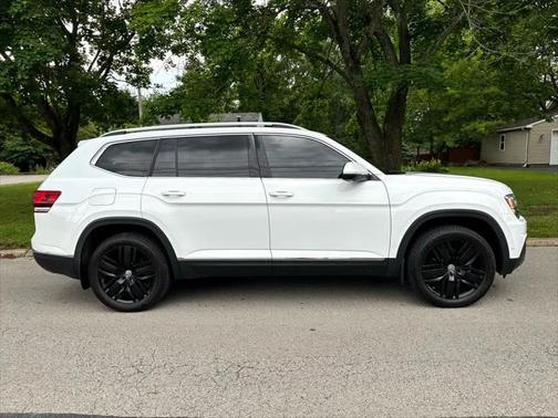 2019 Volkswagen Atlas 3.6L SEL Premium