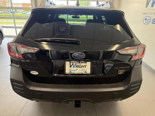 Black 2025 Subaru Outback WILDERNESS