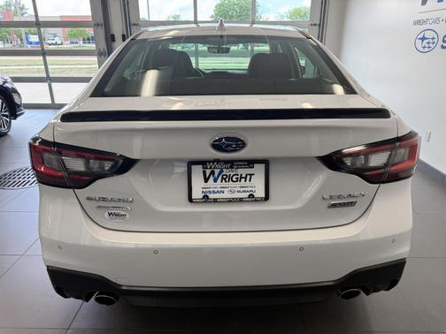 Crystal White Pearl 2024 Subaru Legacy Sport