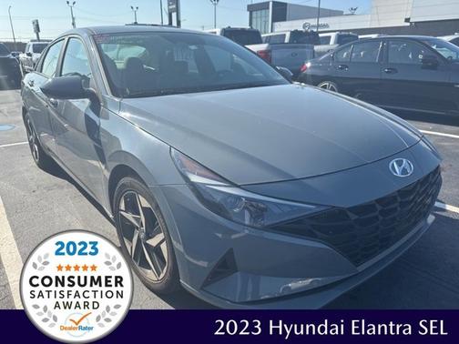 2023 Hyundai ELANTRA SEL