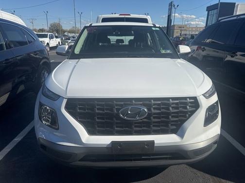 2021 Hyundai VENUE SE
