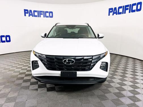 White 2023 Hyundai TUCSON SEL