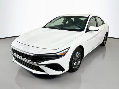White 2024 Hyundai ELANTRA SEL