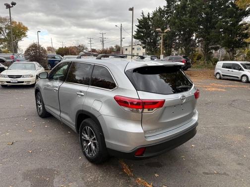 2017 Toyota Highlander LE Plus
