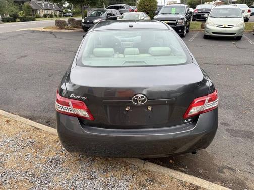 2010 Toyota Camry LE