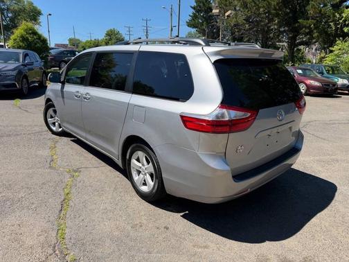 Silver Sky Metallic 2015 Toyota Sienna LE