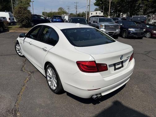 Alpine White 2011 BMW 528 528i 4dr Sedan