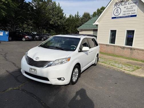 2014 Toyota Sienna XLE