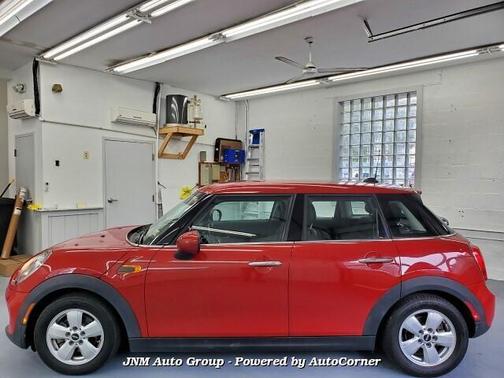 Photo 4 of 32 of 2015 MINI Hardtop Cooper