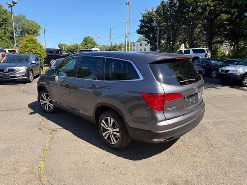 Modern Steel Metallic 2017 Honda Pilot EX-L