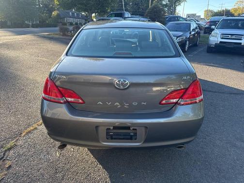 2007 Toyota Avalon XLS