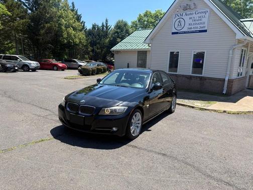 Black Sapphire Metallic 2011 BMW 335 xDrive