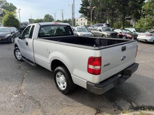 Silver Clearcoat Metallic 2007 Ford F-150 XL