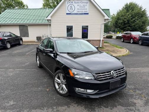 Black 2013 Volkswagen Passat 2.0 TDI SE w/ Sunroof