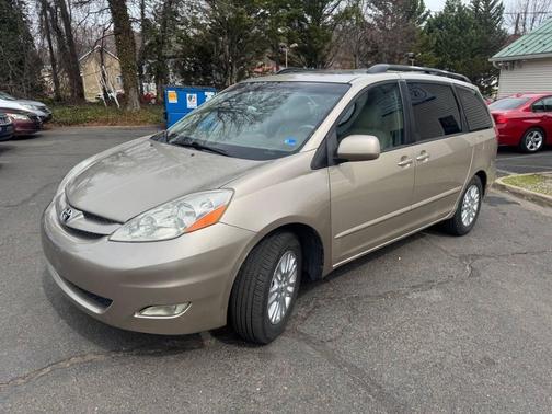 2008 Toyota Sienna XLE
