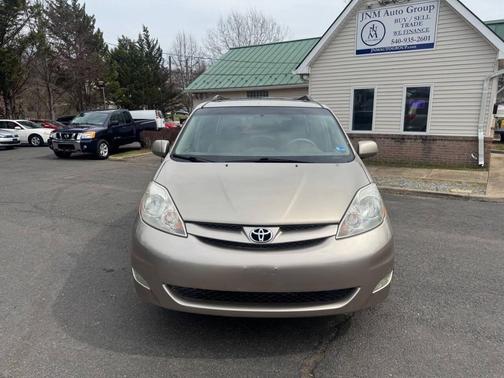 2008 Toyota Sienna XLE