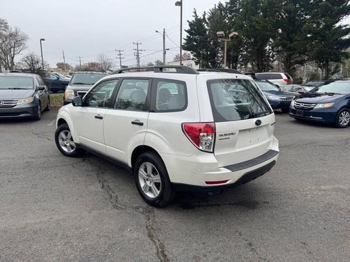 Satin White Pearl 2012 Subaru Forester 2.5X