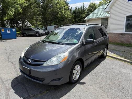 2006 Toyota Sienna LE