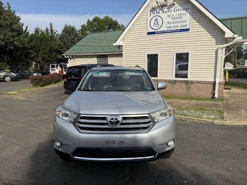 2012 Toyota Highlander SE