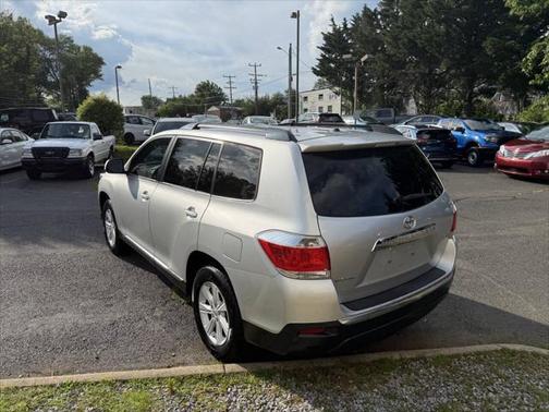 2012 Toyota Highlander SE