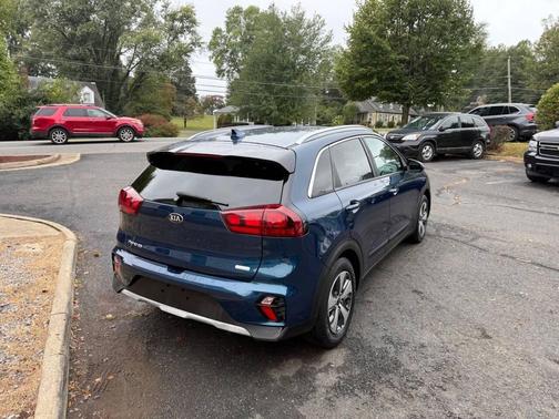 Deep Cerulean 2020 Kia Niro LX
