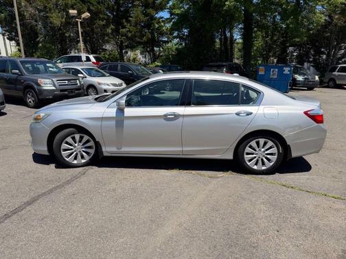 Alabaster Silver Metallic 2013 Honda Accord EX