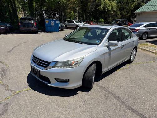 Alabaster Silver Metallic 2013 Honda Accord EX