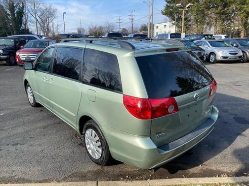 2006 Toyota Sienna LE