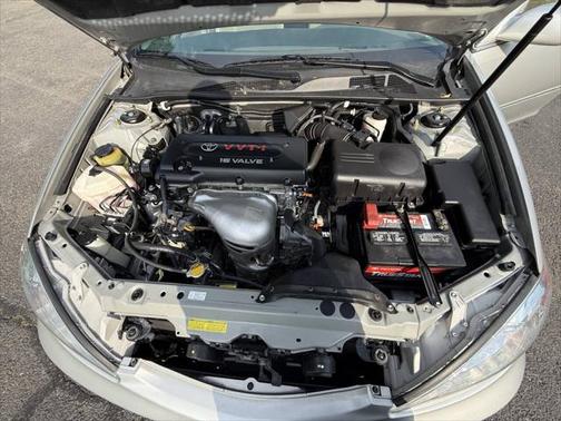 2004 Toyota Camry XLE