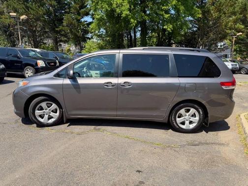 Predawn Gray Mica 2011 Toyota Sienna LE