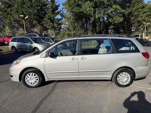 2008 Toyota Sienna LE